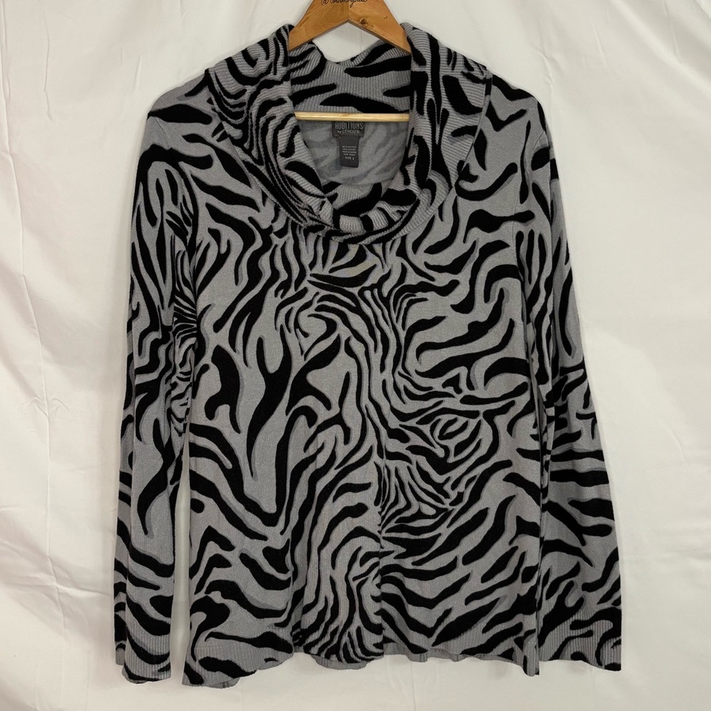 Additions by Chico's Gray and Black Embossed Zebra Print Sweater in Size 2/L/12